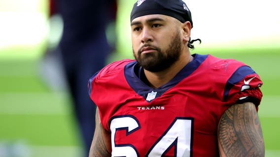 49ers sign offensive lineman Senio Kelemete to 1-year deal