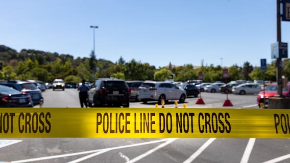 Shots fired outside Pleasanton's Stoneridge Shopping Center, no injuries