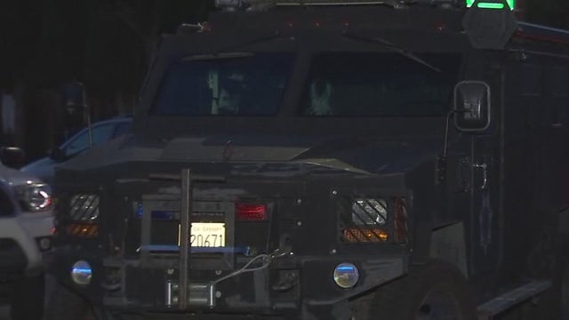 Ordinance to restrict Oakland's militarized police equipment moves forward