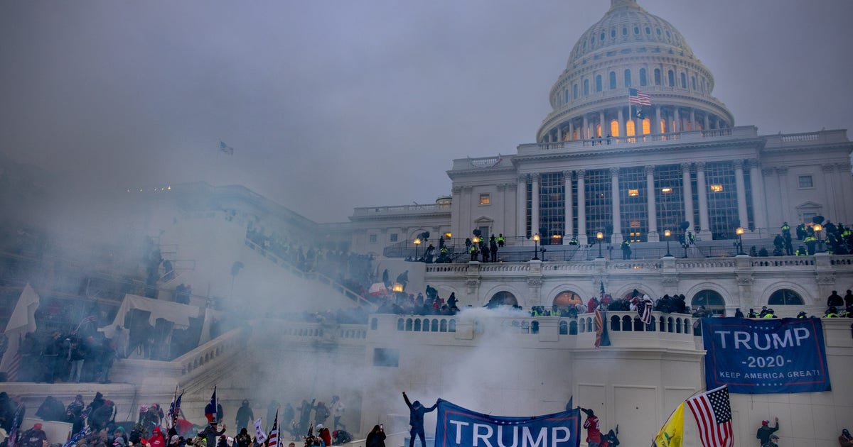 Texas family of 5 charged in Capitol riot after tipster alerted FBI ...