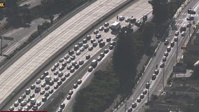 Traffic reopens in both directions on I-580 in Oakland as police respond to situation