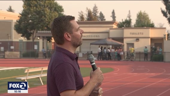 Rep. Eric Swalwell shows support for Afghan refugees, mask and vaccine mandates at town hall