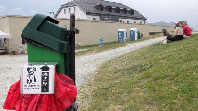 $1.77M settlement reached over false marketing of dog waste bags