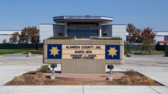 Contraband, drugs at Santa Rita Jail 'serious and persistent challenge,' grand jury finds