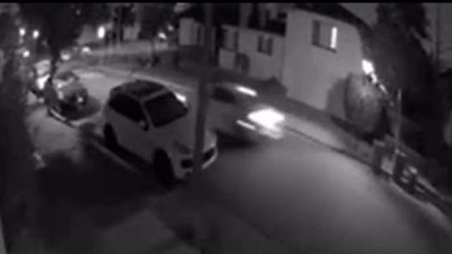 Video shows driver plowing through Alameda stop sign