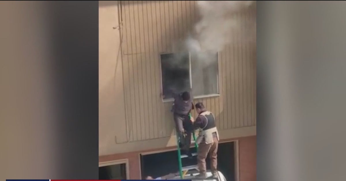 Neighbor rescues man from burning home in San Francisco | KTVU FOX 2
