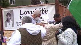 Oakland families gather to remember murdered loved ones