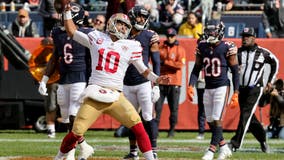 Garoppolo leads way as 49ers beat Bears 33-22 to snap losing streak