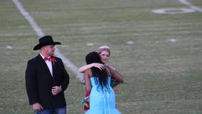 Emotional moment as homecoming queen gives away her crown to student who lost her mother to cancer