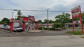 Entire staff at Indiana fast-food restaurant walks off during shift, leave note for customers explaining why