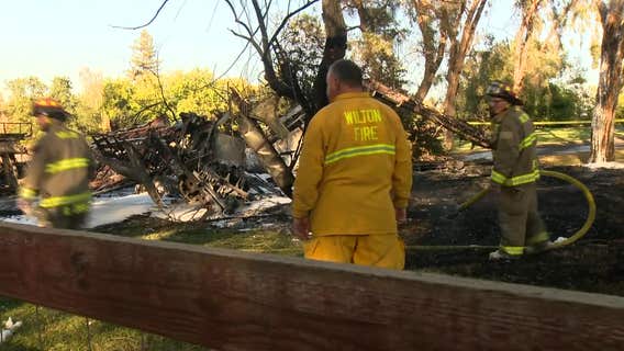 4 hospitalized with burns following Sacramento County plane crash