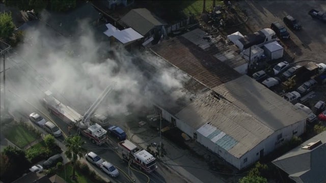 Crews knock down commercial structure fire in San Jose, cause unknown
