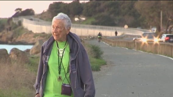 95-year-old Berkeley woman robbed on Thanksgiving Day