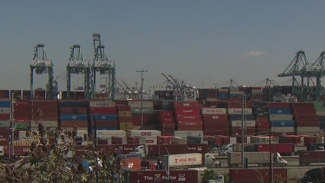 Total cargo volume at Port of Oakland declines