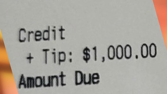 Houston waitress receives $1000 tip days before Christmas