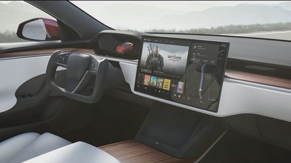 Tesla drivers able to play video games while behind the wheel
