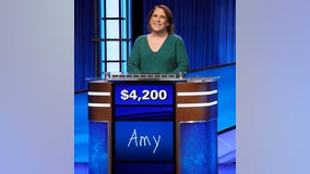 'Jeopardy!' champ Amy Schneider opens a new chapter for show