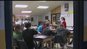 Palo Alto schools recruit hundreds of parents to cover staff shortage