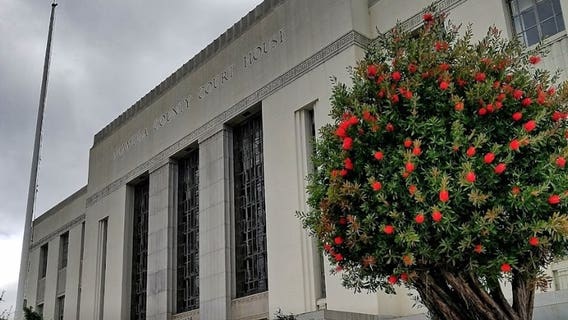 COVID causes backlogs in courts across U.S. and Bay Area - again