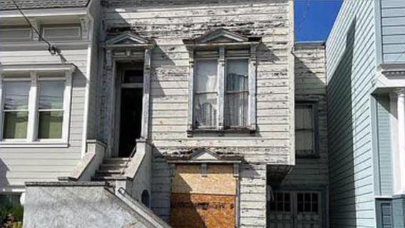 'Worst house on best block' of San Francisco sells for $2M