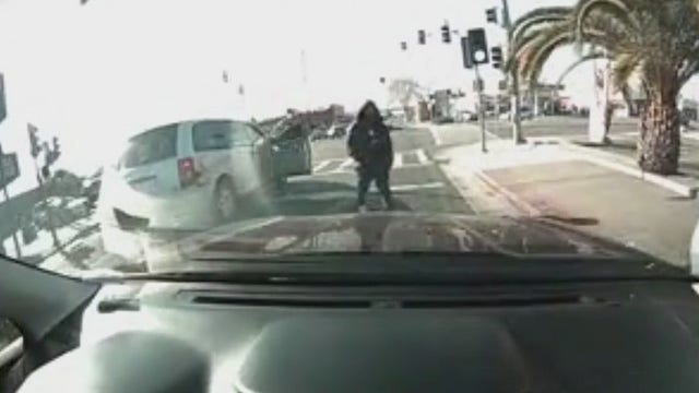 Oakland mother says 19-year-old daughter was target of apparent pimps