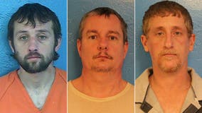 2 inmates dead, 1 at large after escaping through air vent, Tennessee officials say
