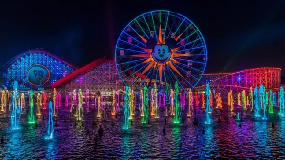 disneyland-world-of-color.jpg