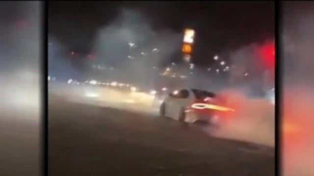 Man at Oakland sideshow dies after shooting