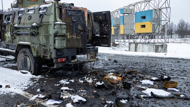 Biden pledges drones, anti-aircraft systems to Ukraine's President in Russia war