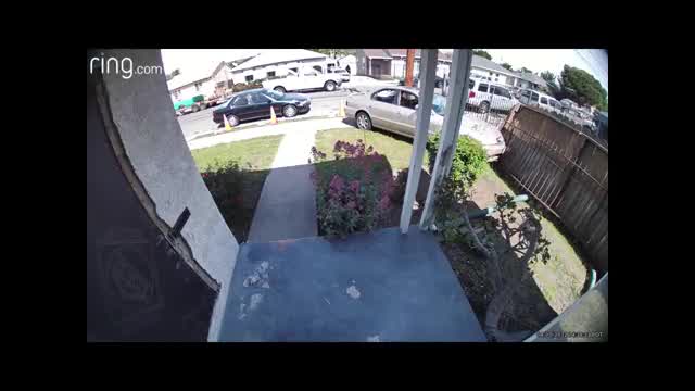 Oakland police need help identifying suspects wanted in separate shootings