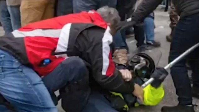 U.S. Capitol riot trial: Ex-NYPD officer accused of attacking cop