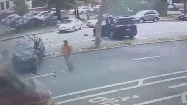 West Oakland gun battle leads to 3-car crash: video