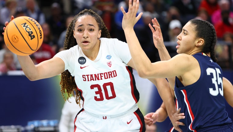 Uconn Tops Stanford 63 58 Advances To Ncaa Title Game Ktvu Fox 2