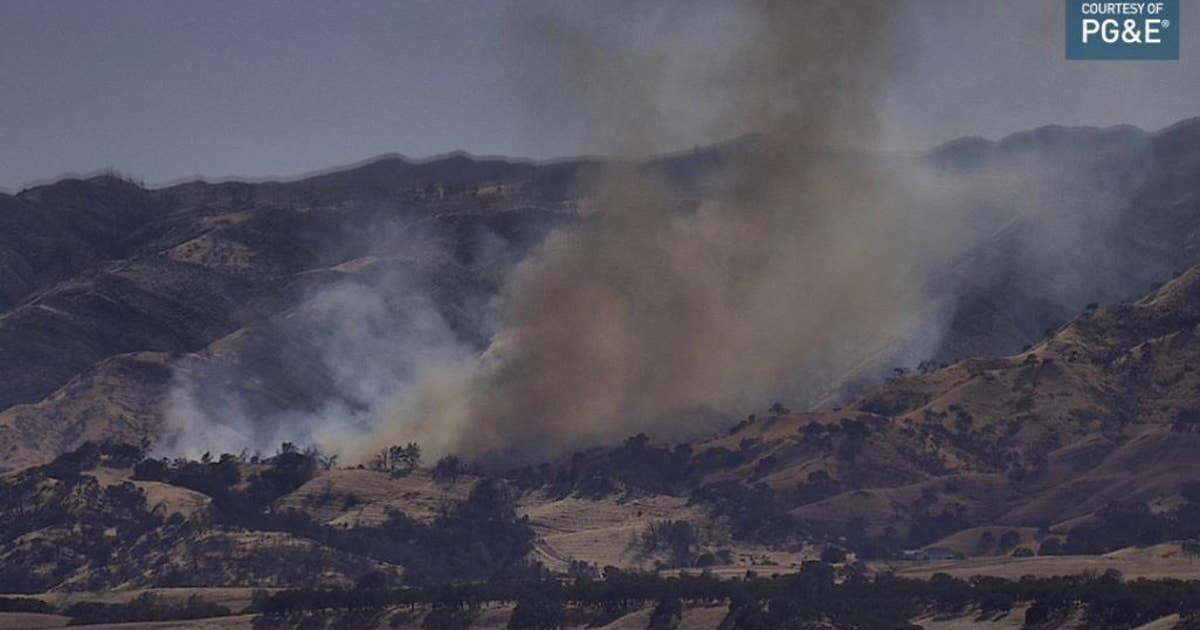 Firefighters battle 135-acre vegetation fire in Vacaville | KTVU FOX 2