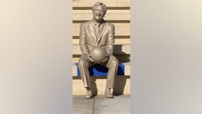 Warriors to honor late San Francisco Mayor Ed Lee with bronze statue at Chase Center