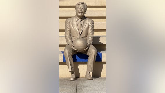 Warriors to honor late San Francisco Mayor Ed Lee with bronze statue at Chase Center