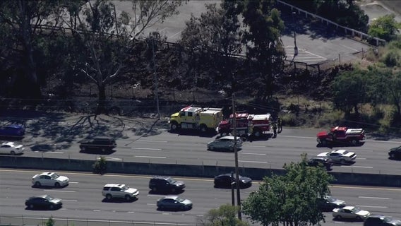 San Rafael brush fire burns close to 101 freeway