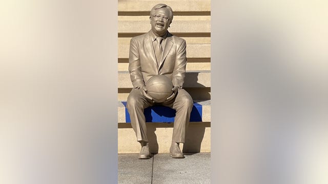 Warriors to honor late San Francisco Mayor Ed Lee with bronze statue at Chase Center