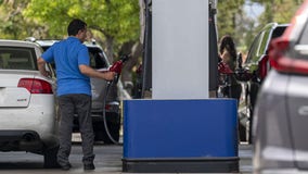 Falling gas prices welcome news for Fourth of July travelers looking to avoid airport delays