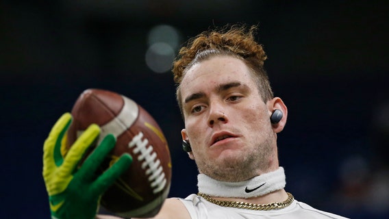 Oregon Ducks tight end from California dies in diving accident