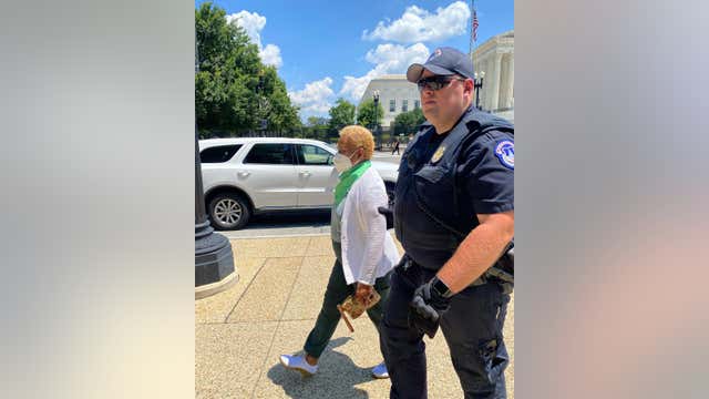 Two Bay Area congresswomen arrested at abortion rights protest outside U.S. Supreme Court