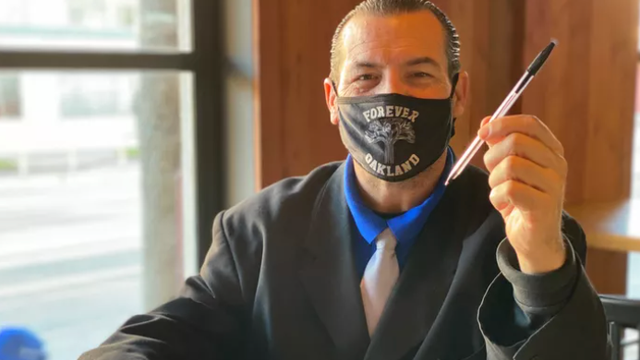 Raiders, community mourn loss of Oakland super fan 'Griz' Jones