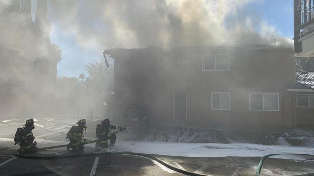 Vehicle crashes into San Jose apartment building, strikes gas meter