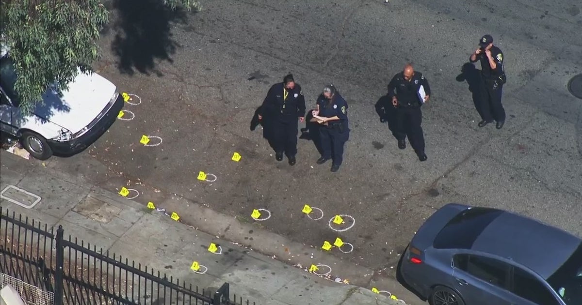 Shooting in Oakland's Brookfield Village leaves man dead, another injured | KTVU FOX 2