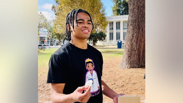 Oakland Tech grad Ahmed Muhammad brings together thousands in the community in the name of science