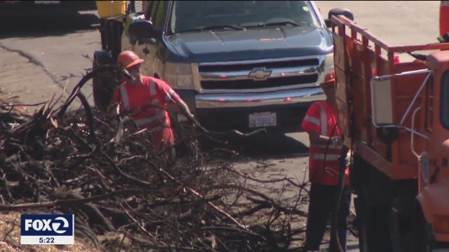 Oakland firefighters battle 3 major fires in 10 days off I-580