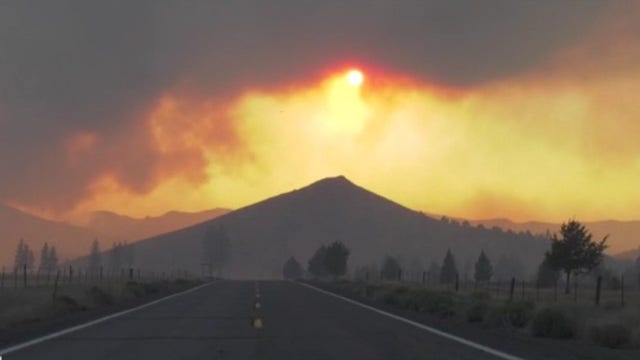 Mill Fire kills 2 people, destroys dozens of homes