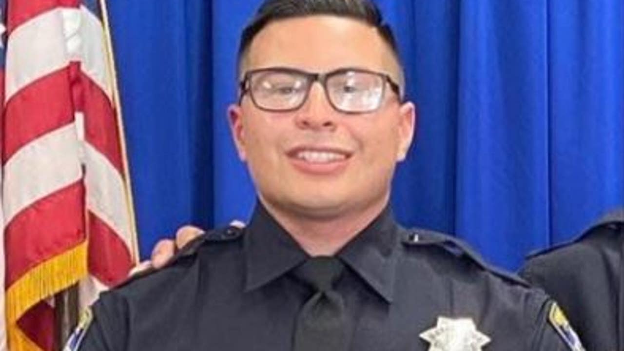 Salinas Police: Off-duty Officer Cleaning Gun Mistakenly Shoots Self ...