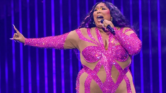 Lizzo headlines BottleRock, refuses to let unsettling signs upset her