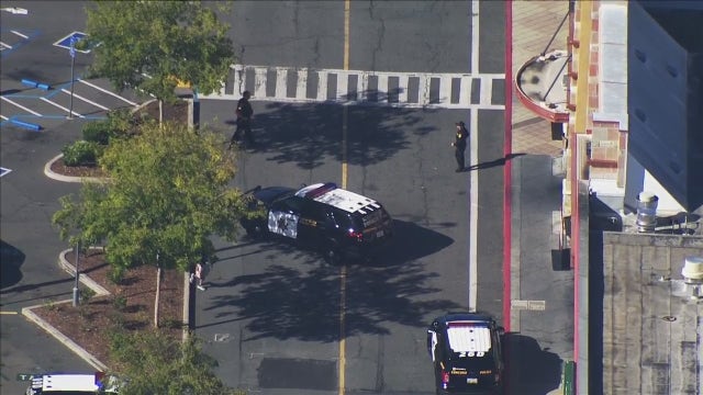 Police respond to Sunvalley Shopping Center